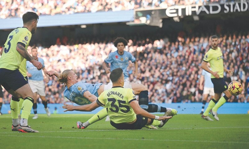 Haaland fires City to top of Premier League, Villa held