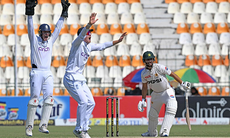 Leach leads England’s rout of Pakistan in first Test in Multan