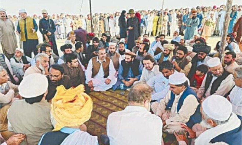 Thousands turn up as PTM jirga begins in Jamrud