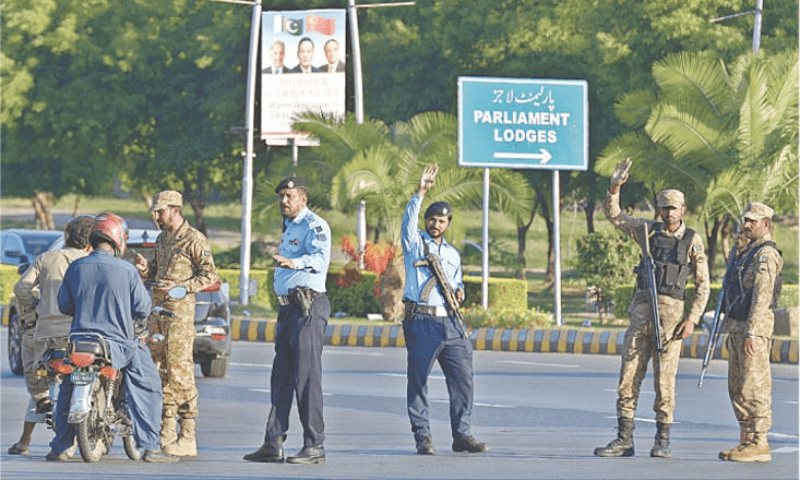 Foreign dignitaries arrive for SCO summit spadework