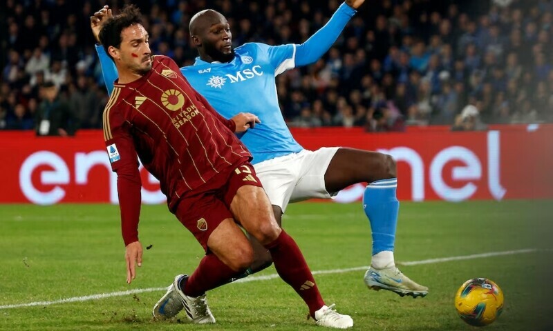 Lukaku keeps Napoli on top with Roma winner