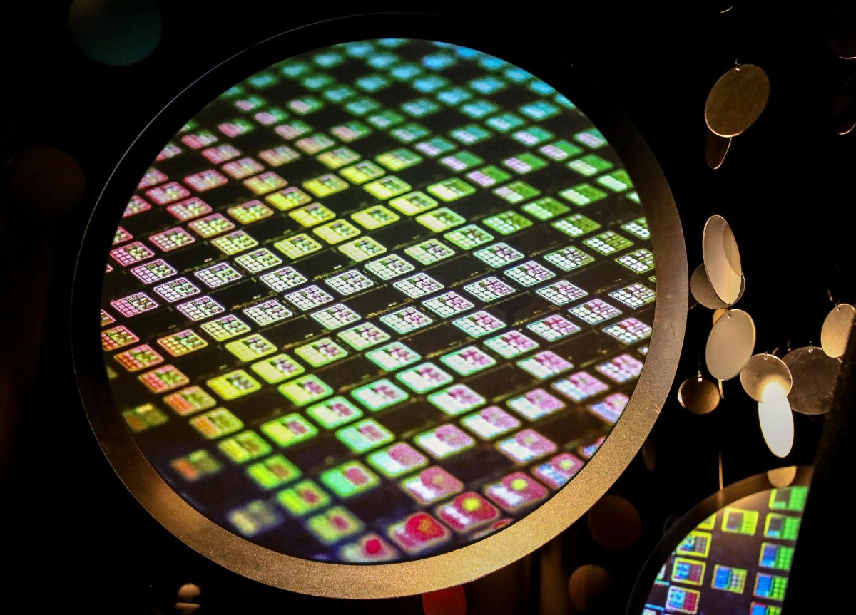 TSMC reportedly halts advanced chip shipments to Chinese companies