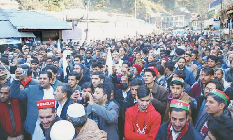 Shangla residents block key road to protest terrorist attacks