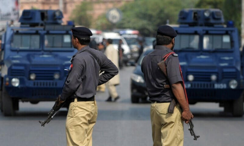 Two cops martyred in Shikarpur by unidentified attackers: police