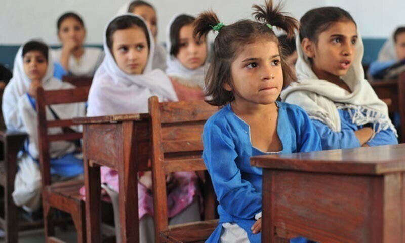 Education ministry mulls options to generate funds for new schools in Islamabad