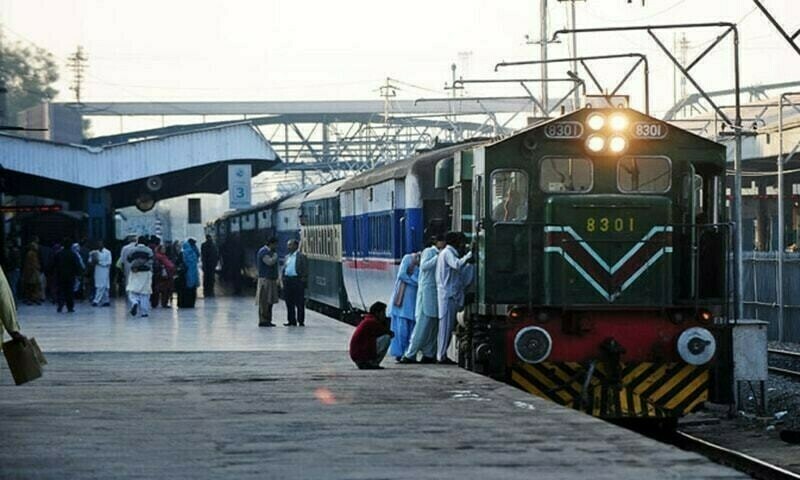 International delegates visit Pakistan Railways headquarters in Lahore