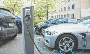 Govt asked to speed up shifting to electric vehicles, renewable energy