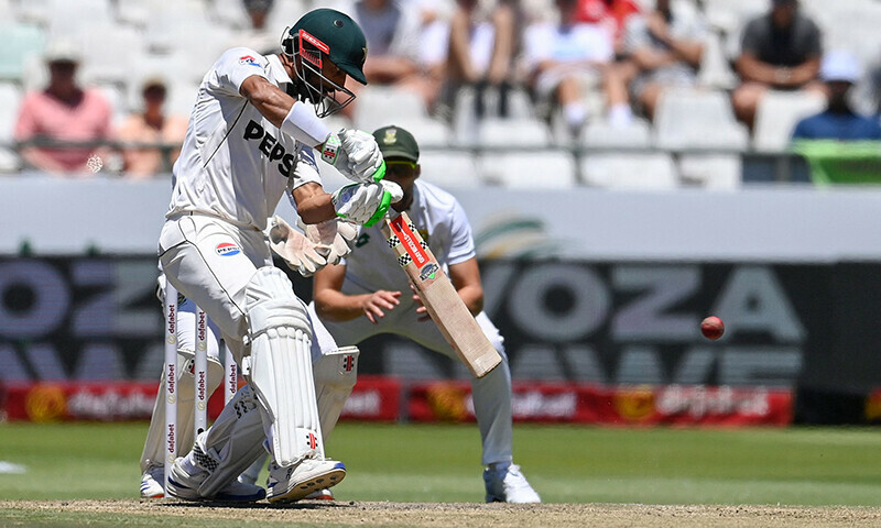 Shan Masood keeps South Africa at bay as Pakistan continue fight in second Test