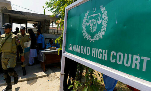 Imran can’t be tried for failing to deposit gift in Toshakhana: IHC