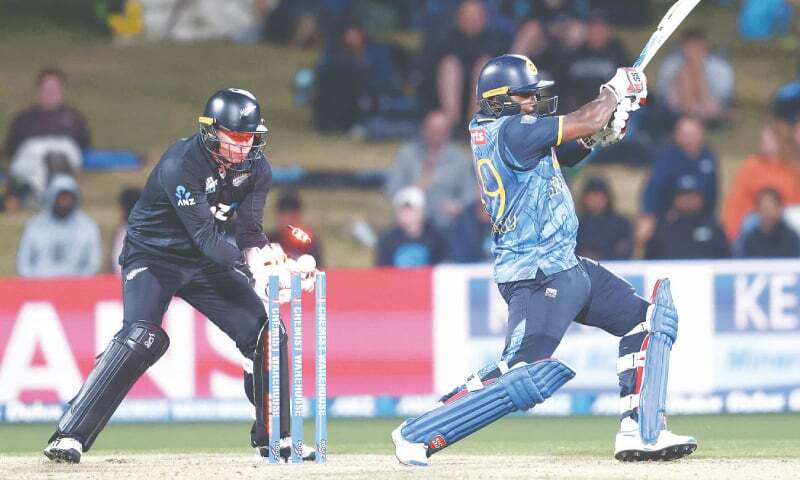 New Zealand crush Sri Lanka in second ODI to seal series