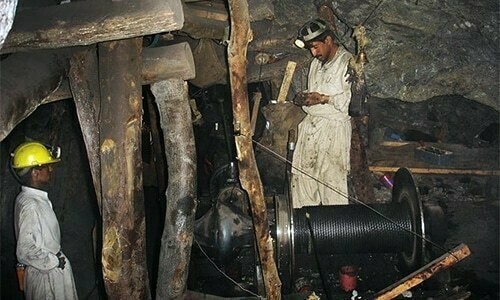 Methane explosion traps 12 inside coal mine near Quetta