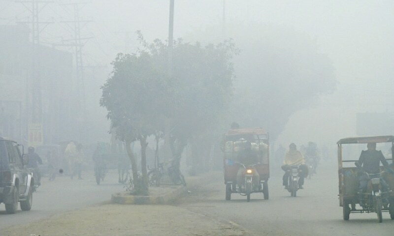 Lahore’s air quality turns hazardous yet again