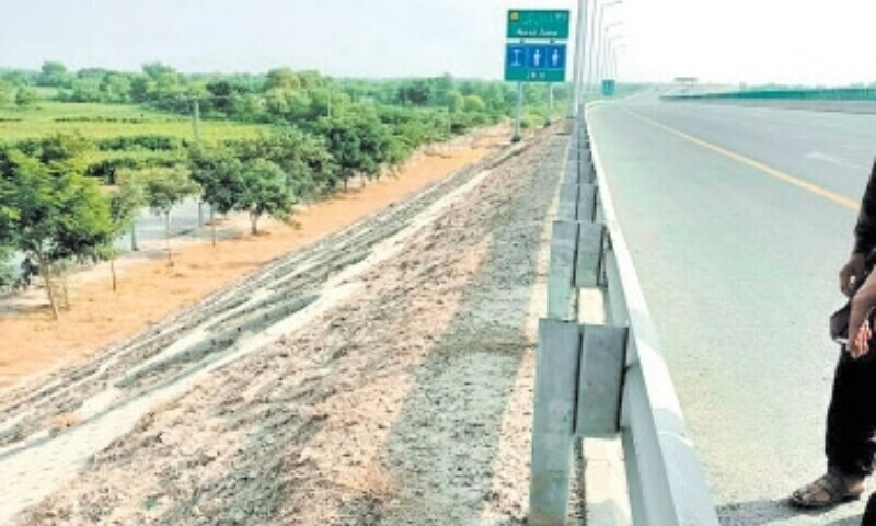 Bike patrol to prevent theft of fences along country’s motorways